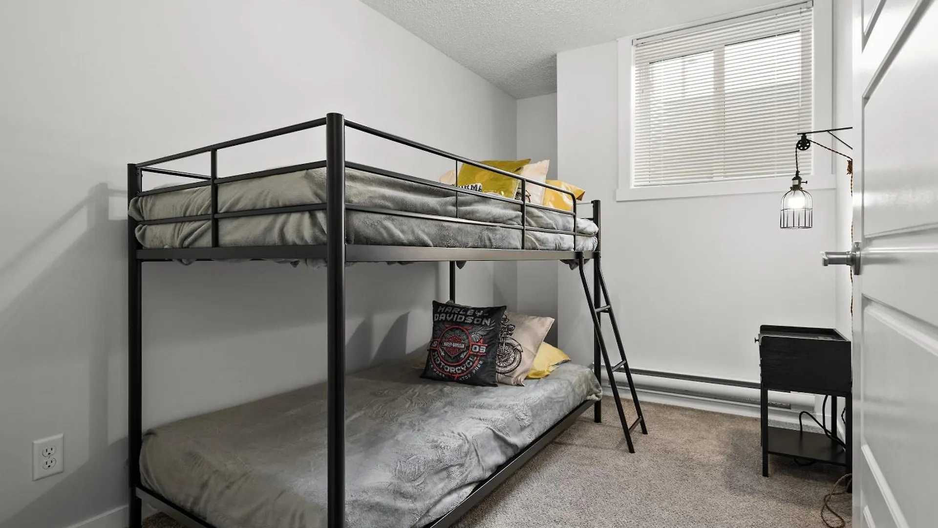 Globalstay New Apartments In Cranbrook Free Street Parking Калгари