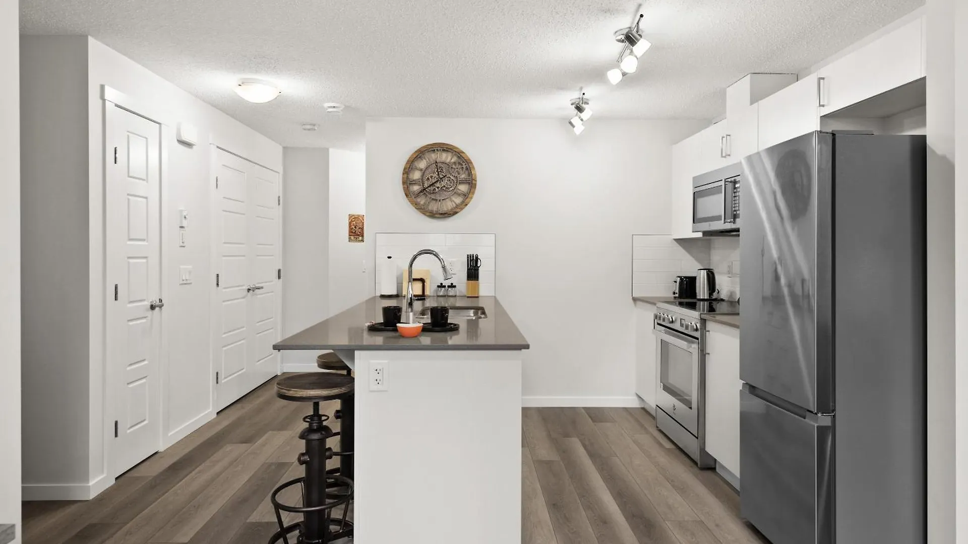 Globalstay New Apartments In Cranbrook Free Street Parking Калгари